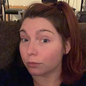 Meet your Posher, Sarina